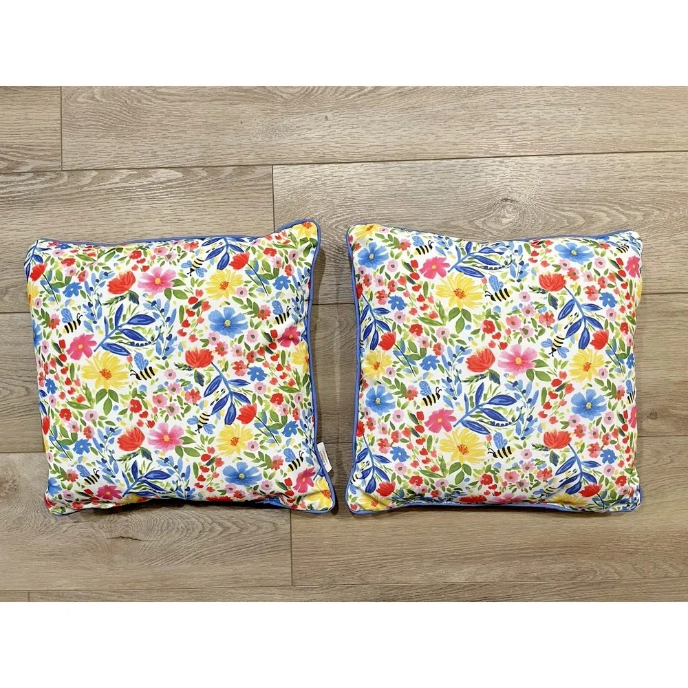 Pr Lillian August Bright Floral Bee Blue Stripe Outdoor Pillows 17 x 17 NWOT